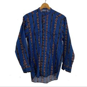 Wrangler collarless Southwest design.